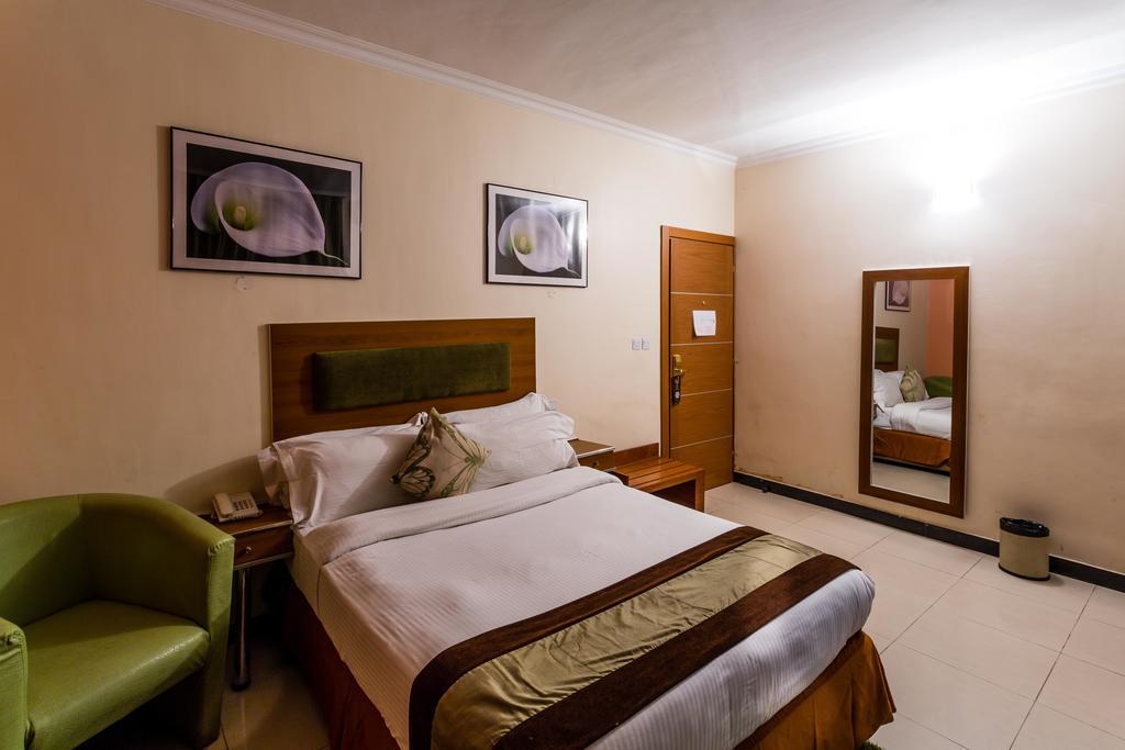 Morning Side Suites Aliayabiagba Exteriér fotografie
